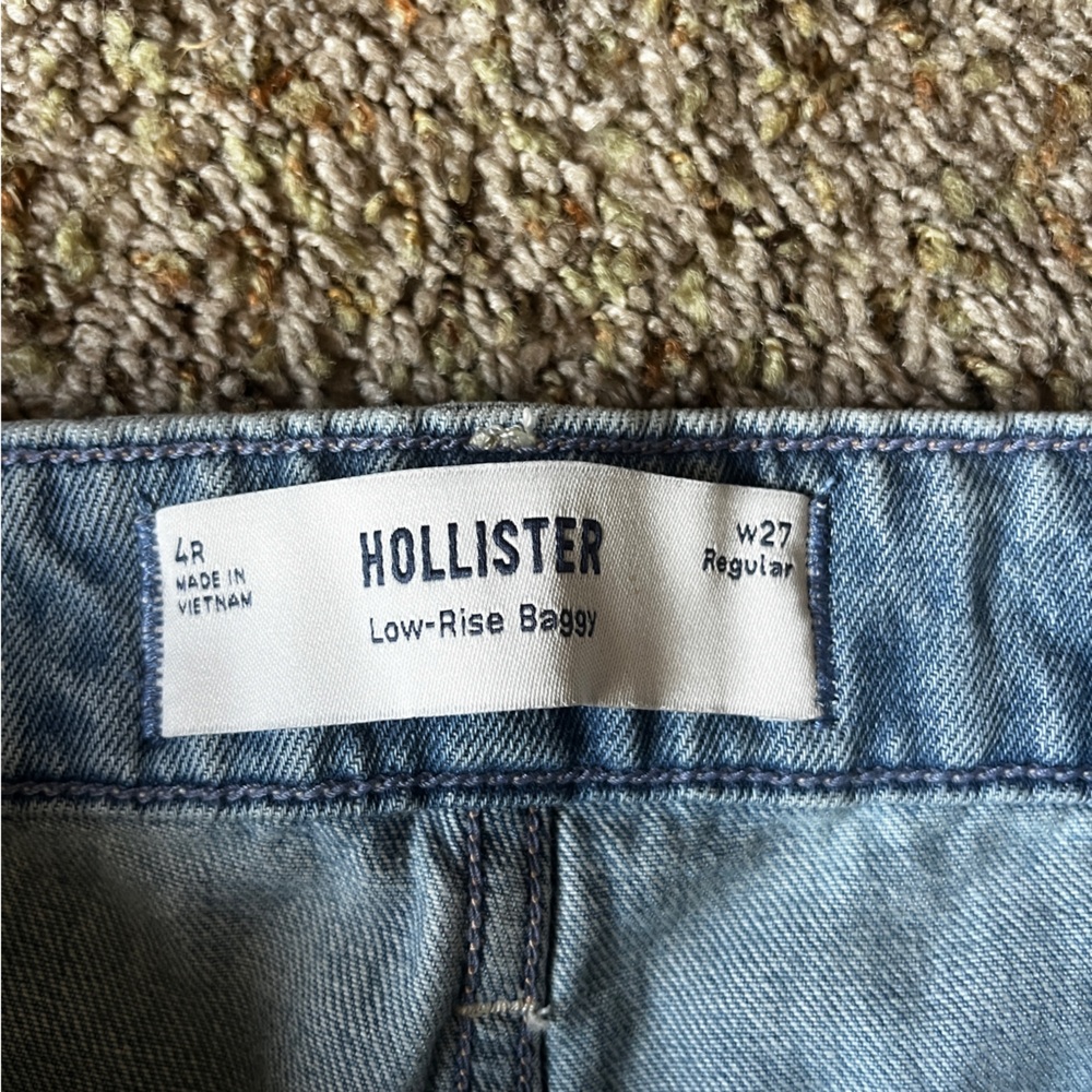 Hollister Relaxed Fit Blue Jeans